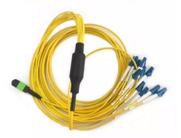 MPO/UPC ke LC/UPC 12 Core Patch Cord Konektor MPO/UPC